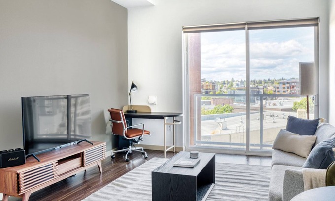Old Ballard Apartment | Charming Ballard 1BR w/W/D, BBQ & Gym, near Waterfront, by Blueground