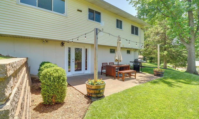 Ballwin House | Charming Ballwin Home < 1 Mi to Vlasis Park!