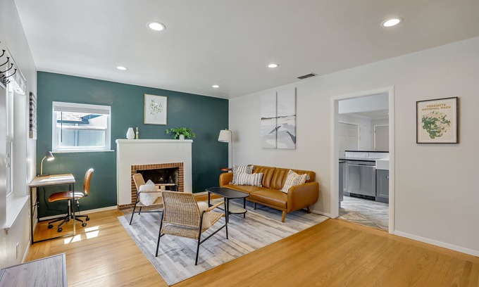 Southeastern Sacramento House | Charming Bungalow in Quiet Tahoe Park Neighborhood
