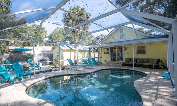Gulfport House | Charming Bungalow | Private Pool & Yard