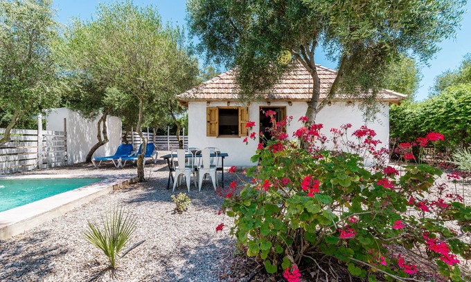 El Palmar Apartment | Charming cottage-studio 'El Castaño' with private pool