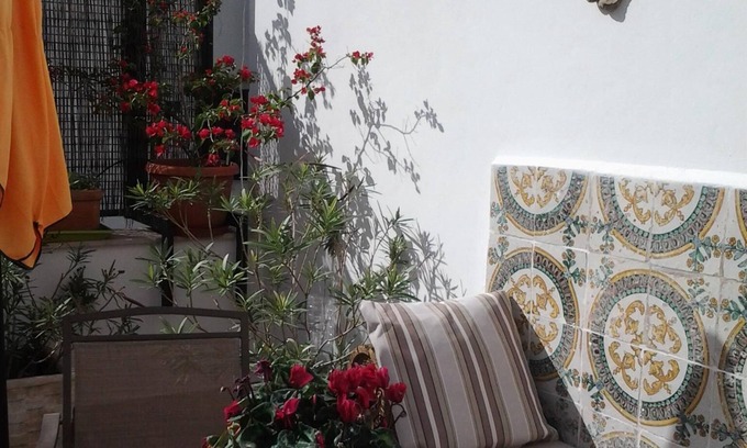 Ruggero Settimo House | charming, central, quiet loft with terrace and fireplace. Free Wifi