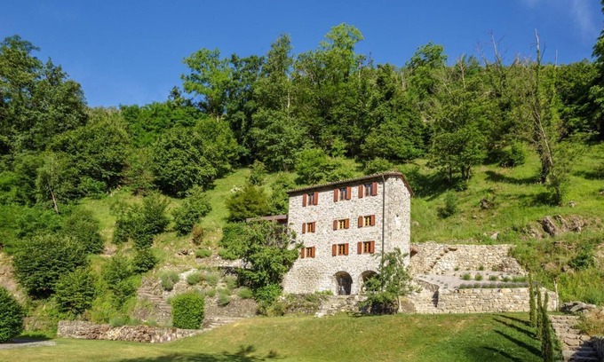 Barga House | Charming chesnut mill turned into Luxury Villa - Casa Alica