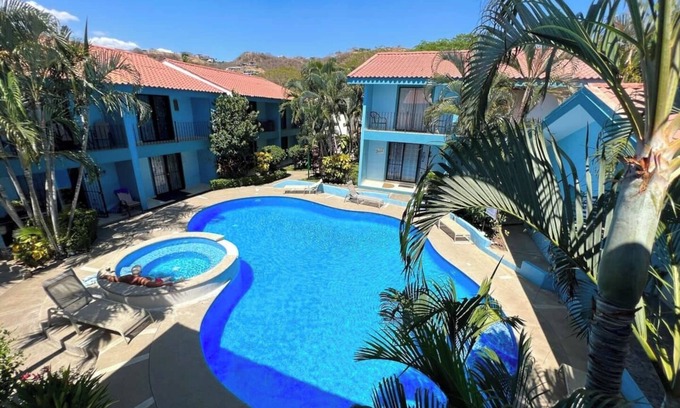 Coco Condo | Charming Condo Orchidea