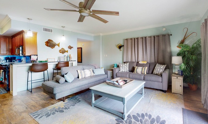 Mexico Beach Condo | Charming Condo with Shared Pools & Hot Tub, Ocean View, High-Speed WiFi, and W/D