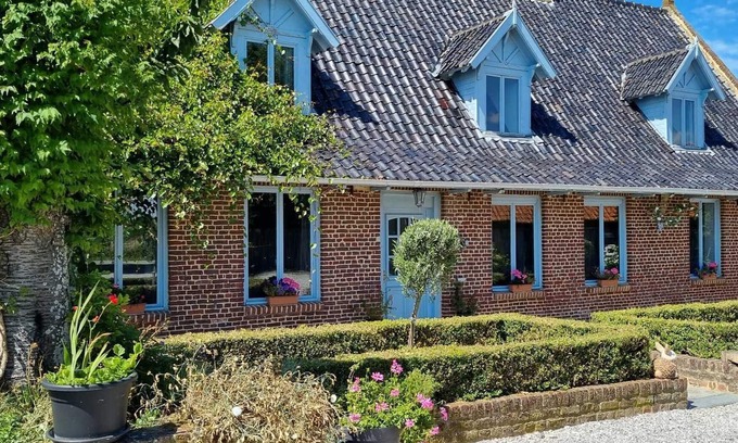 Oudezeele Cottage | Charming Cottage in Flandres with Garden and Spa (Surcharges Apply)