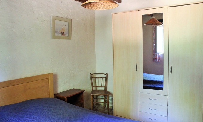 Pleuven Cottage | Charming cottage with private garden