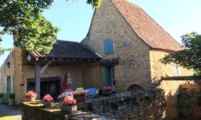 Paunat Cottage | Charming Countryside Home Near Dordogne River – Pets Welcome, BBQ, Baby Gear Included