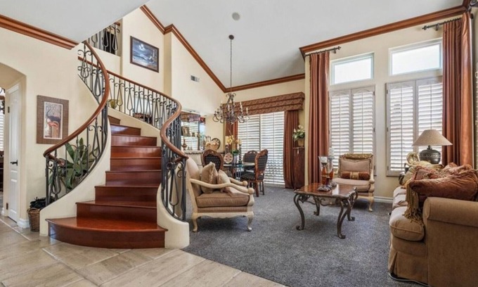 Brea House | Charming Disney Getaway Pool House