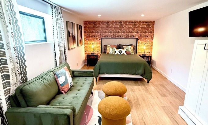 St. Helena Apartment | Charming Downtown St. Helena Apartment with WiFi and AC!