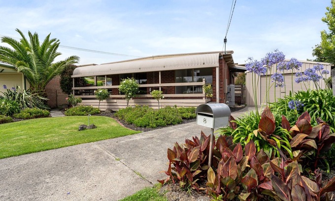 Dromana House | Charming Dromana Cottage