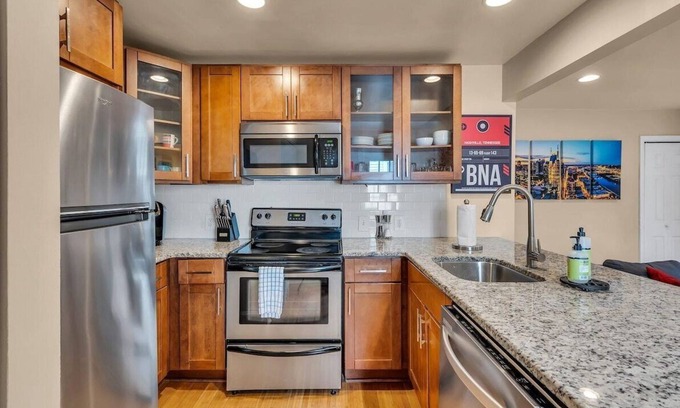 Shelby Hills House | Charming East Nash Escape - 5 Mins to Broadway!