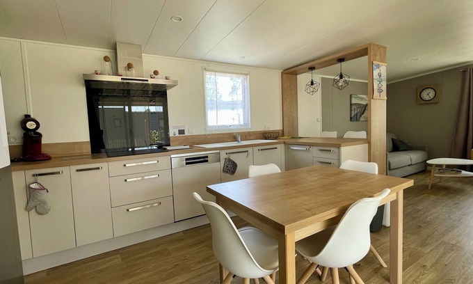 Les Mathes House | Charming ecolodge with heated pool all year round