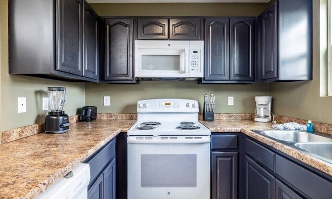 Sevierville House | Charming Fall Hideaway | Arcade + Pet Friendly