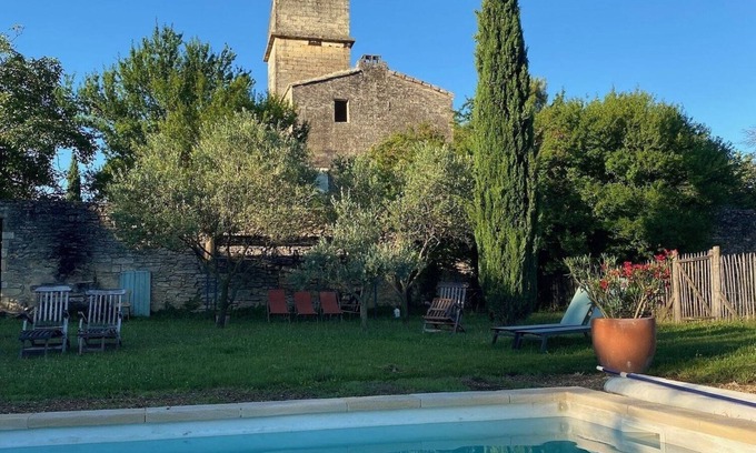 Saint-Siffret Other | Charming farmhouse newly refurbished and medieval tower near Avignon and Arles
