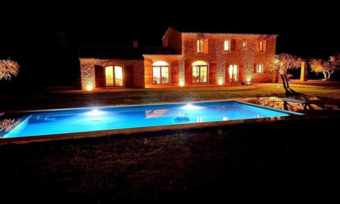 Le Puy-Sainte-Reparade Villa | Charming villa 20 minutes from Aix en Provence and heated swimming pool