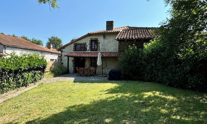 Ecuras Cottage | Charming gîte in Périgord Ve
