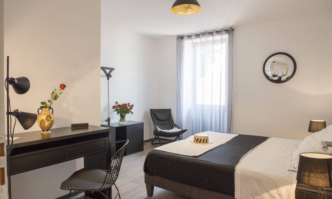 Fumel Cottage | CHARMING GITE 4*, JACUZZI, sheets, bicycles, baby equipment provided