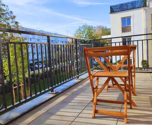 L'Hay-les-Roses House | Charming Guest Room Near Metro 14