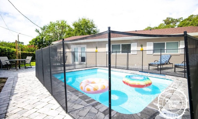 Altamonte Springs House | Charming Heated Pool home in Altamonte Springs