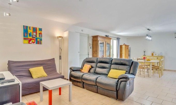 Barjols House | Charming Holiday Home in Barjols with Private Pool