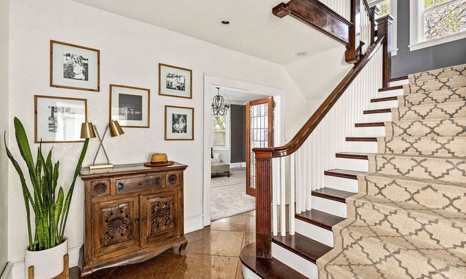 Great Falls House | Charming Home with Modern Comforts—Close to Gibson Park & C.M. Russell Museum