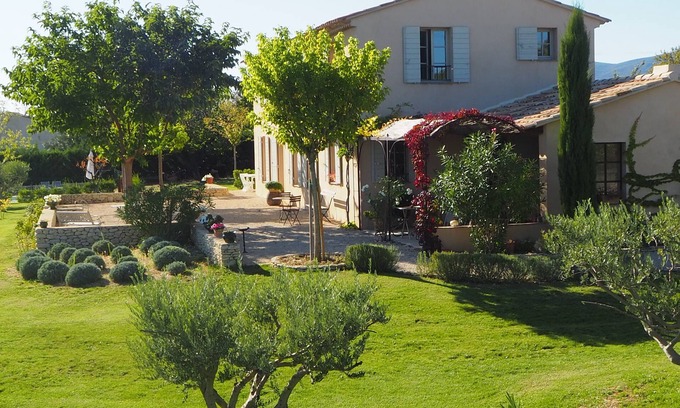 Saint-Martin-de-la-Brasque House | Charming house on the Luberon châteaux route