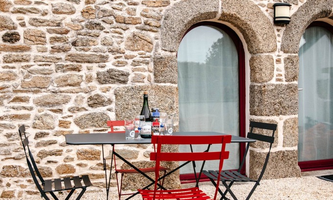 Plouguerneau Ski Chalet | Charming house for 2, 400m from Saint-Cava