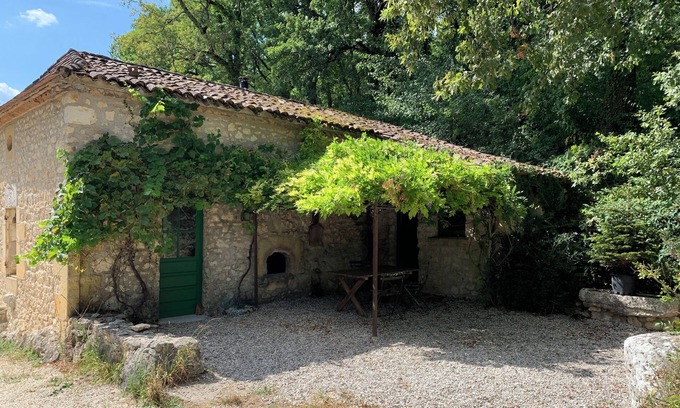 Monsac Cottage | Charming house in the middle of 20 hectares of forest and meadows