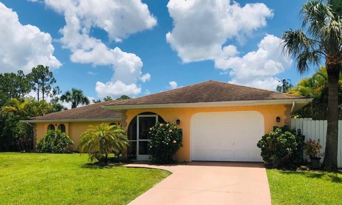 Joel House | CHARMING HOUSE