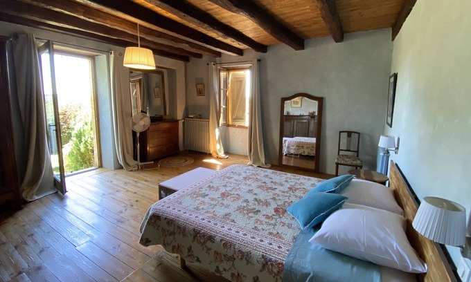 Loubejac House | Charming house with enclosed garden