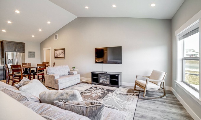 Idaho Falls House | Charming Idaho Falls Home - 5 Mi to Downtown!