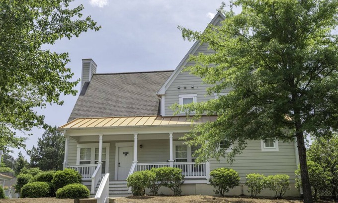 Lackey Cottage | Charming King's Creek 3 Bedroom Cottage
