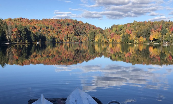 Lac-Superieur Cottage | Charming lakeside cottage with large deck and indoor sauna, 20 m to Tremblant