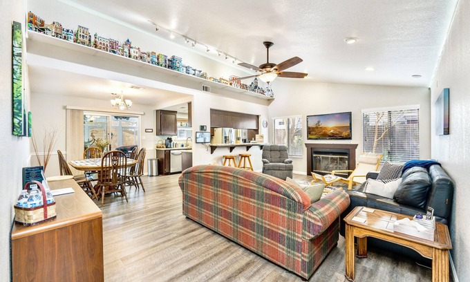 Lodi House | Charming Lodi Getaway Near Vineyards & Downtown!
