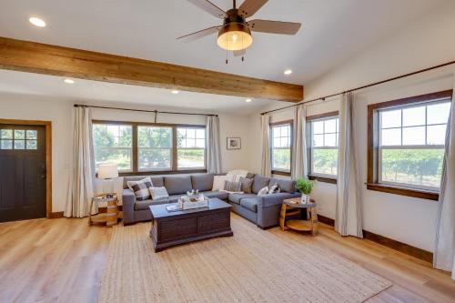 Victor House | Charming Lodi Retreat Walk to Local Wineries