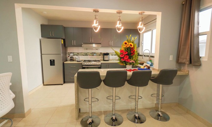 Santa Cruz Xoxocotlan Apartment | Charming and Modern! Apartment, 10 min from the Zócalo of Oaxaca.