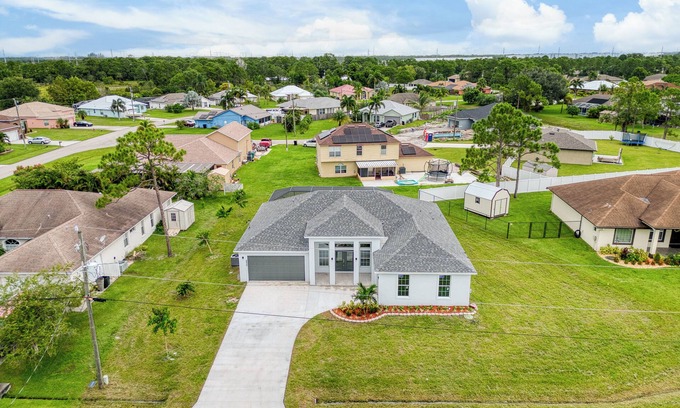 Port Saint Lucie House | Charming Newly built 4bedroom house with WiFi and AC in brilliant Port St. Lucie