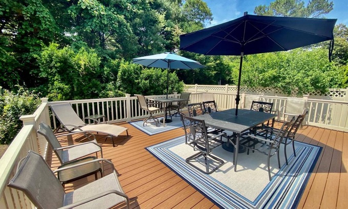 Rehoboth Beach Cottage | Charming Ocean Block Pines Cottage, Steps to Beach & Boardwalk – Perfect Getaway
