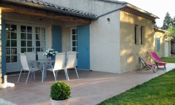 Cheval-Blanc Villa | Charming Provencal Villa at the foot of the Luberon