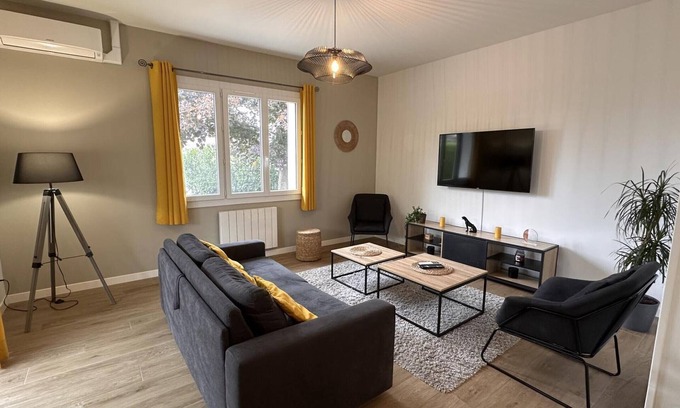 Brout-Vernet Cottage | *Charming Renovated Cottage with Garden, near Village Center, Ideal for Families*