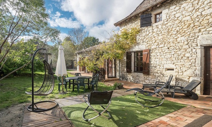 Bouniagues House | Charming Retreat in Bouniagues