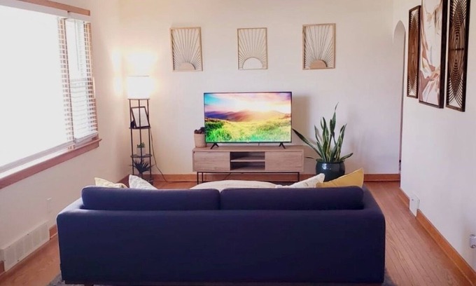 Camp Hill House | Charming Room in a shared house with AC in Camp Hill for a cozy getaway