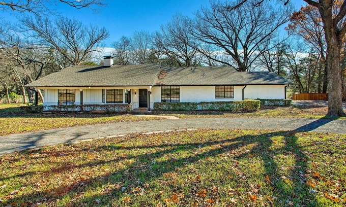 Sherman House | Charming Sherman Home w/ Spacious Yard & Pond