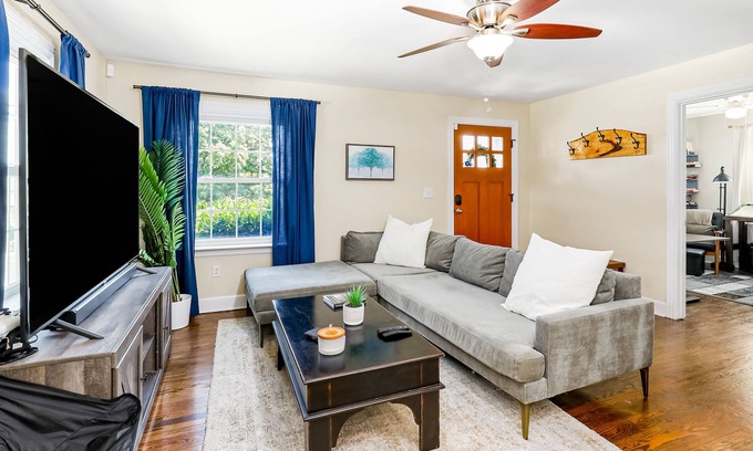 Shelby Hills House | Charming, single-level home with a fenced yard, washer/dryer, & central AC