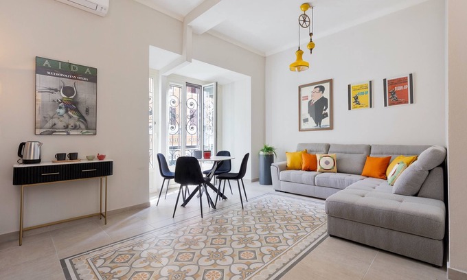 Rione XI Sant'Angelo Apartment | Charming Space at Torre Argentina