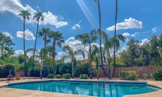 Buenavante House | Charming Spanish Home BEST Scottsdale location