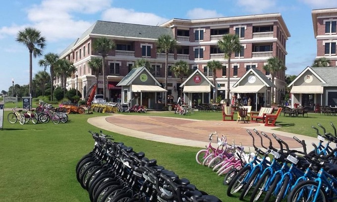 Rosemary Beach Apartment | Charming Studio 30A, Seacrest! Walk to Rosemary! Free Private Beach Access!