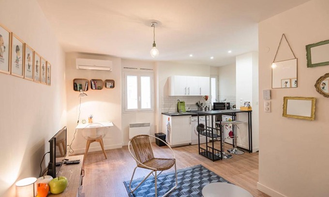 Opera Apartment | Charming Studio On The Edge Of The Old Port