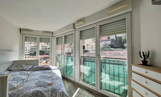 Riquier Apartment | Charming T2 with Wifi near city center